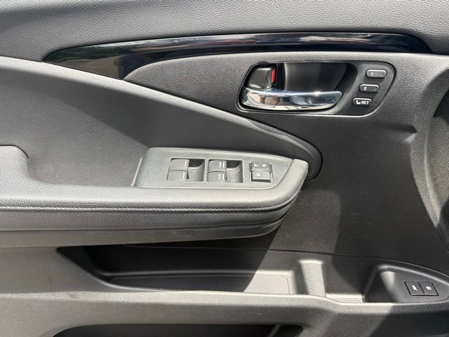 Used 2022 Honda Pilot Touring image 28
