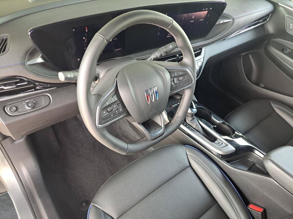 Used 2024 Buick Envista Sport Touring w/ Convenience I Package FWD image 10