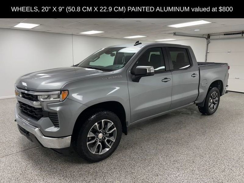 Used 2025 Chevrolet Silverado 1500 LT image 3