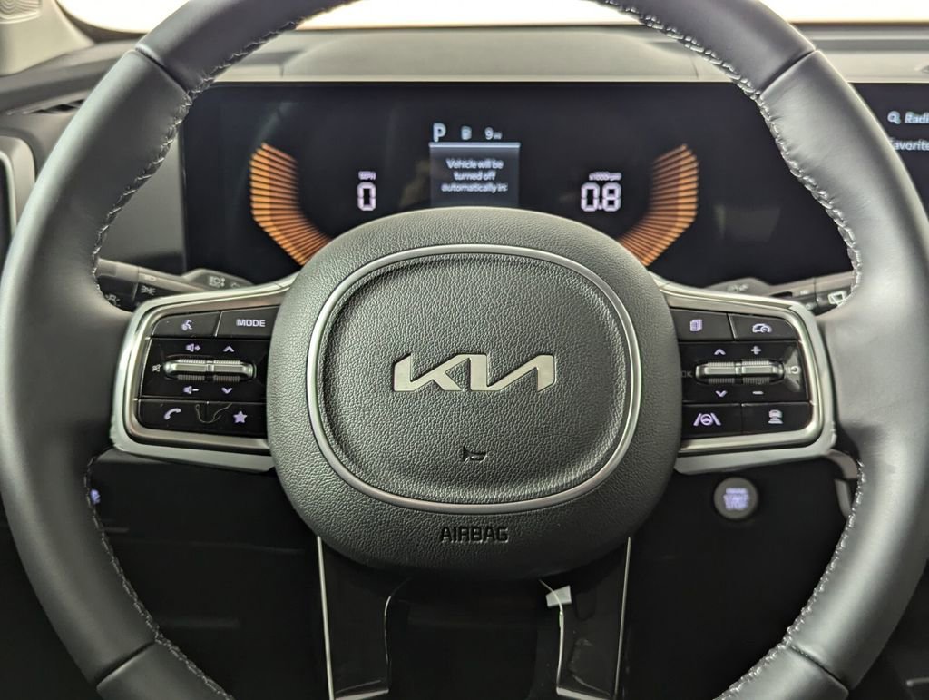 New 2025 Kia Sorento S w/ Panoramic Sunroof Package image 17