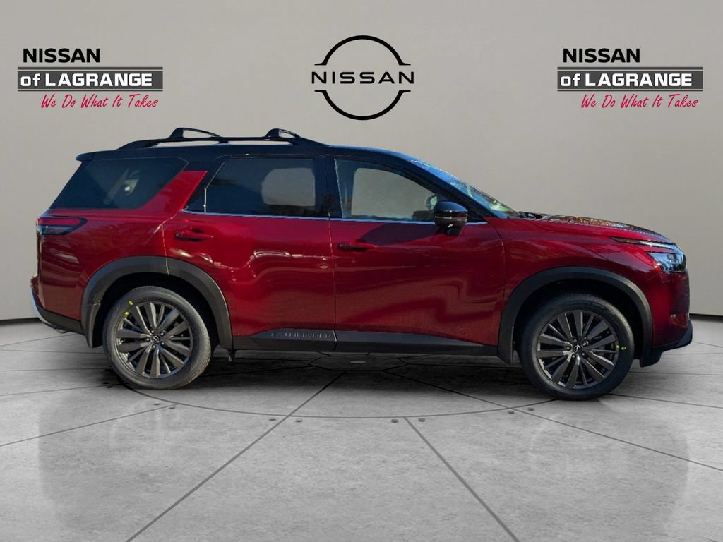 Certified 2025 Nissan Pathfinder SL w/ SL Premium Package FWD image 5