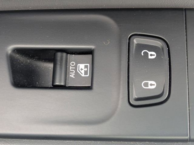 Used 2023 Jeep Renegade Latitude image 39