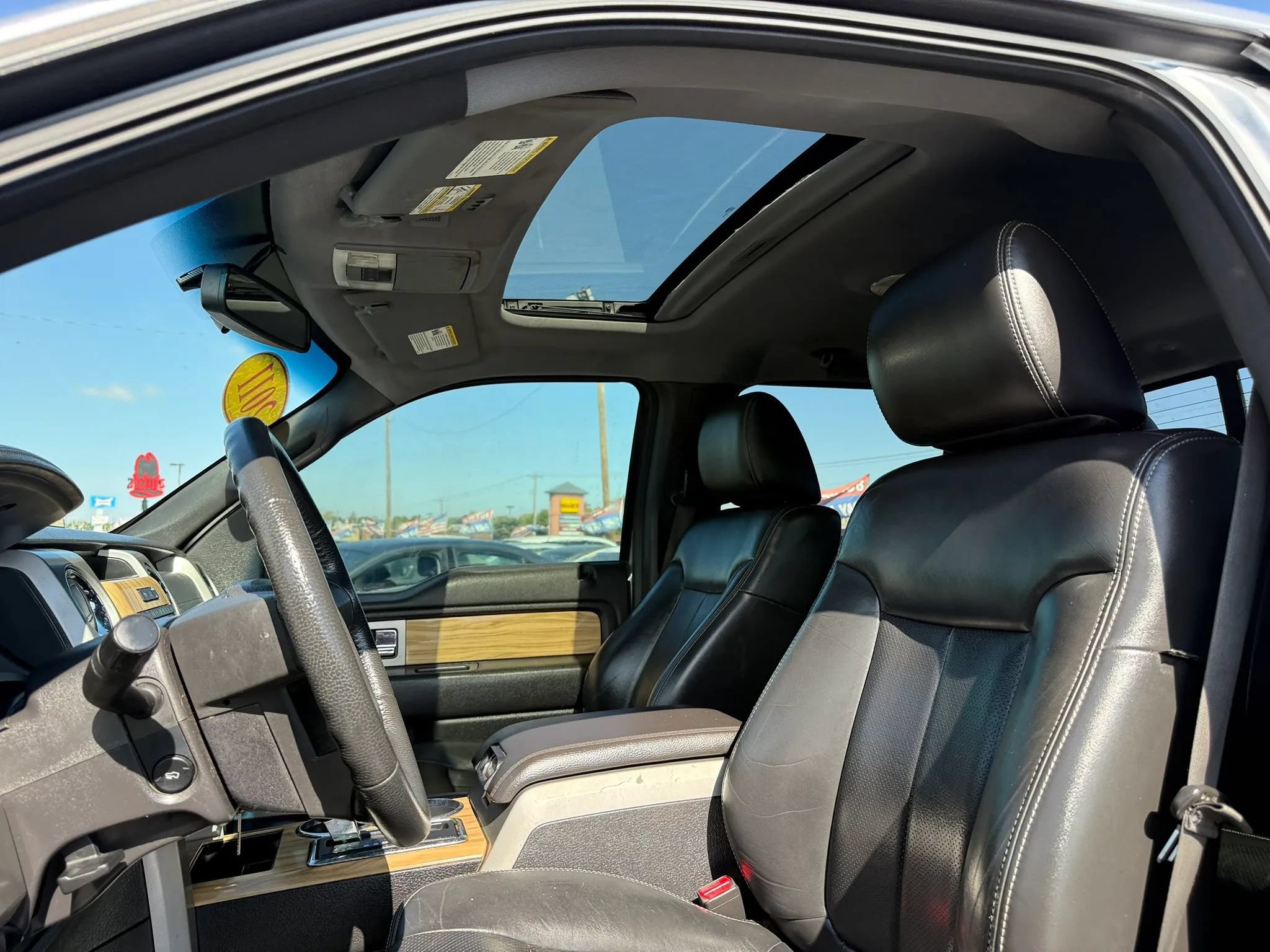 Used 2011 Ford F150 Lariat w/ Lariat Plus Pkg RWD image 12