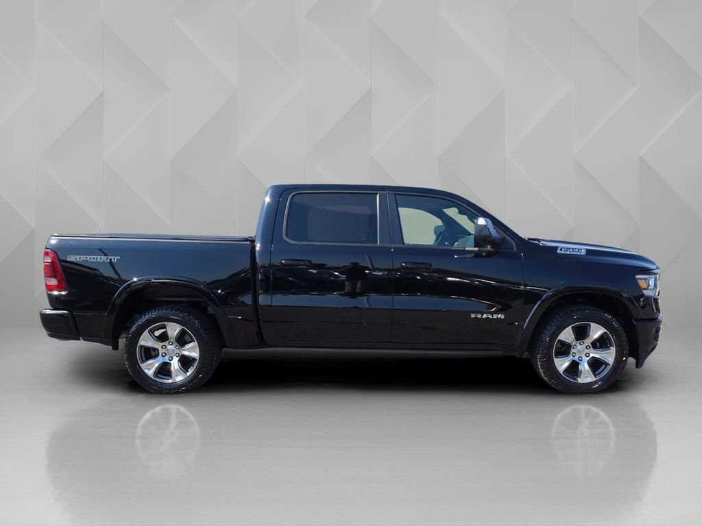 Used 2022 RAM 1500 Laramie w/ Sport Appearance Package image 7