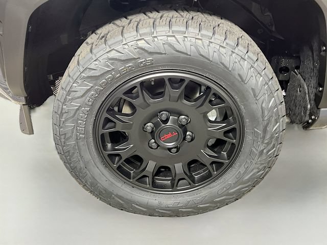 New 2026 Toyota 4Runner SR5 AWD/4WD image 11