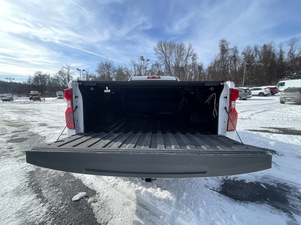 Certified 2025 Chevrolet Silverado 1500 W/T w/ WT Value Package image 18