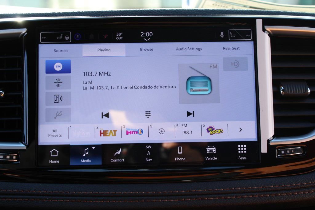 New 2026 Chrysler Pacifica Pinnacle image 18