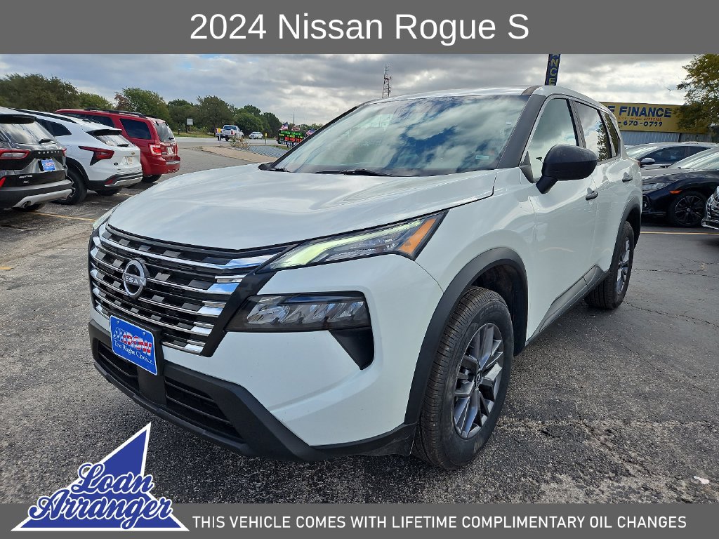 Used 2024 Nissan Rogue S FWD image 4