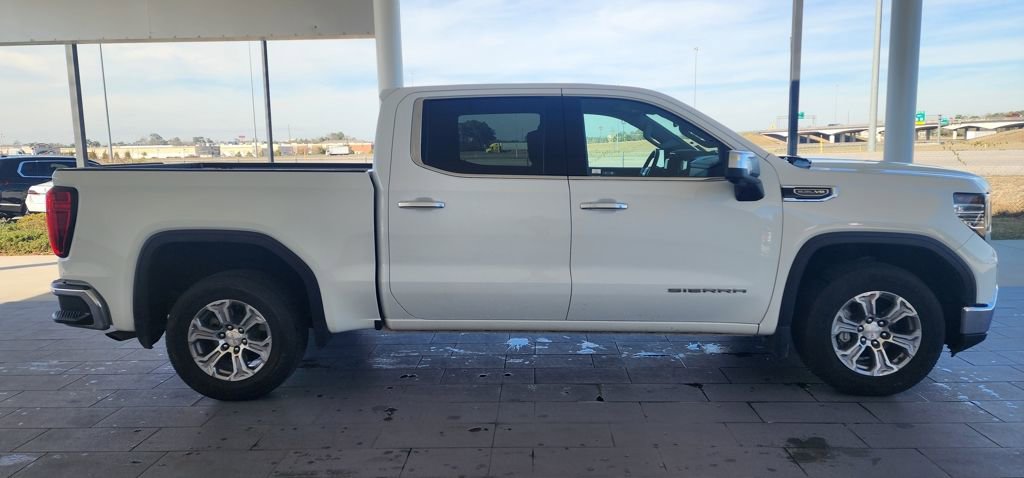 Used 2024 GMC Sierra 1500 SLT image 5