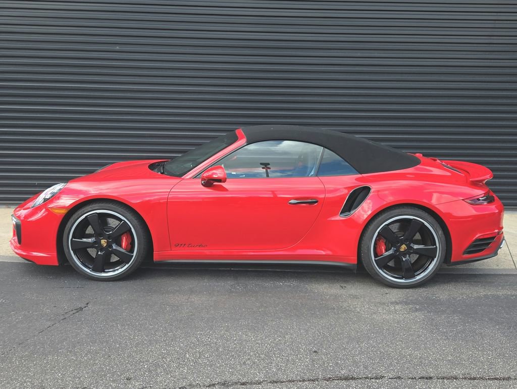 Certified 2019 Porsche 911 Turbo image 2