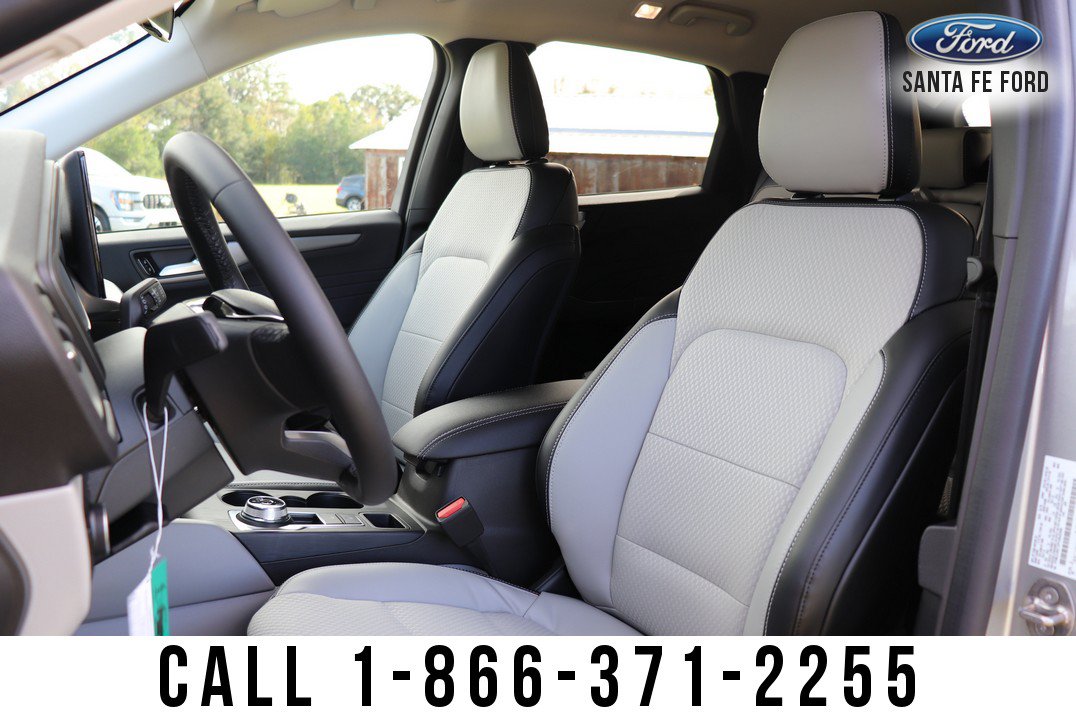 New 2023 Ford Escape SE image 21