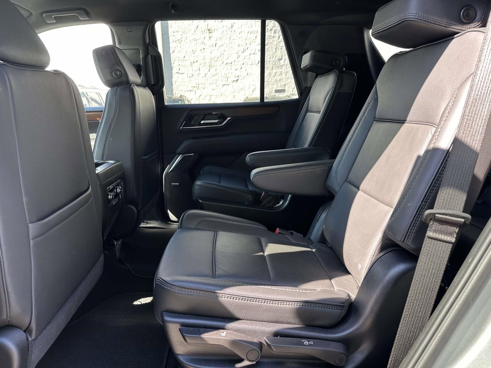 Certified 2025 GMC Yukon Denali AWD/4WD image 23