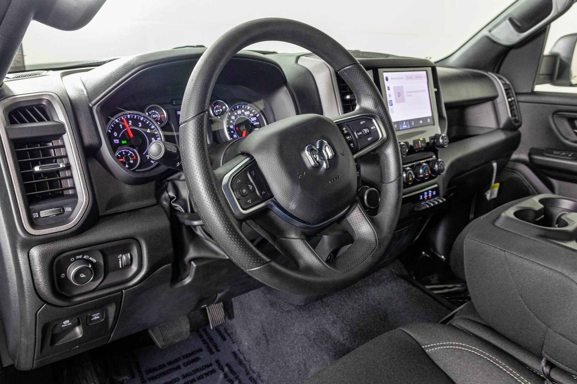 New 2026 RAM 1500 Tradesman AWD/4WD image 4