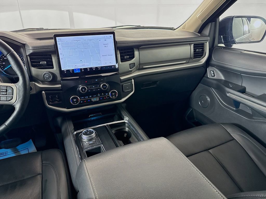 Used 2023 Ford Expedition Max XLT image 27