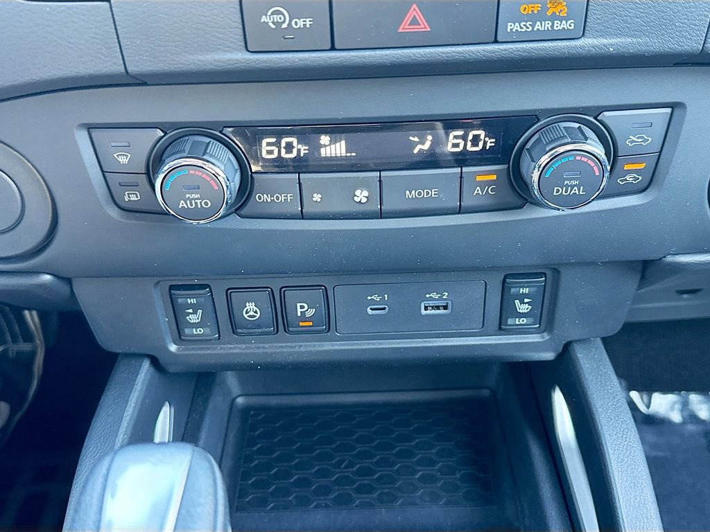 Used 2024 Nissan Frontier SL w/ Technology Package image 18