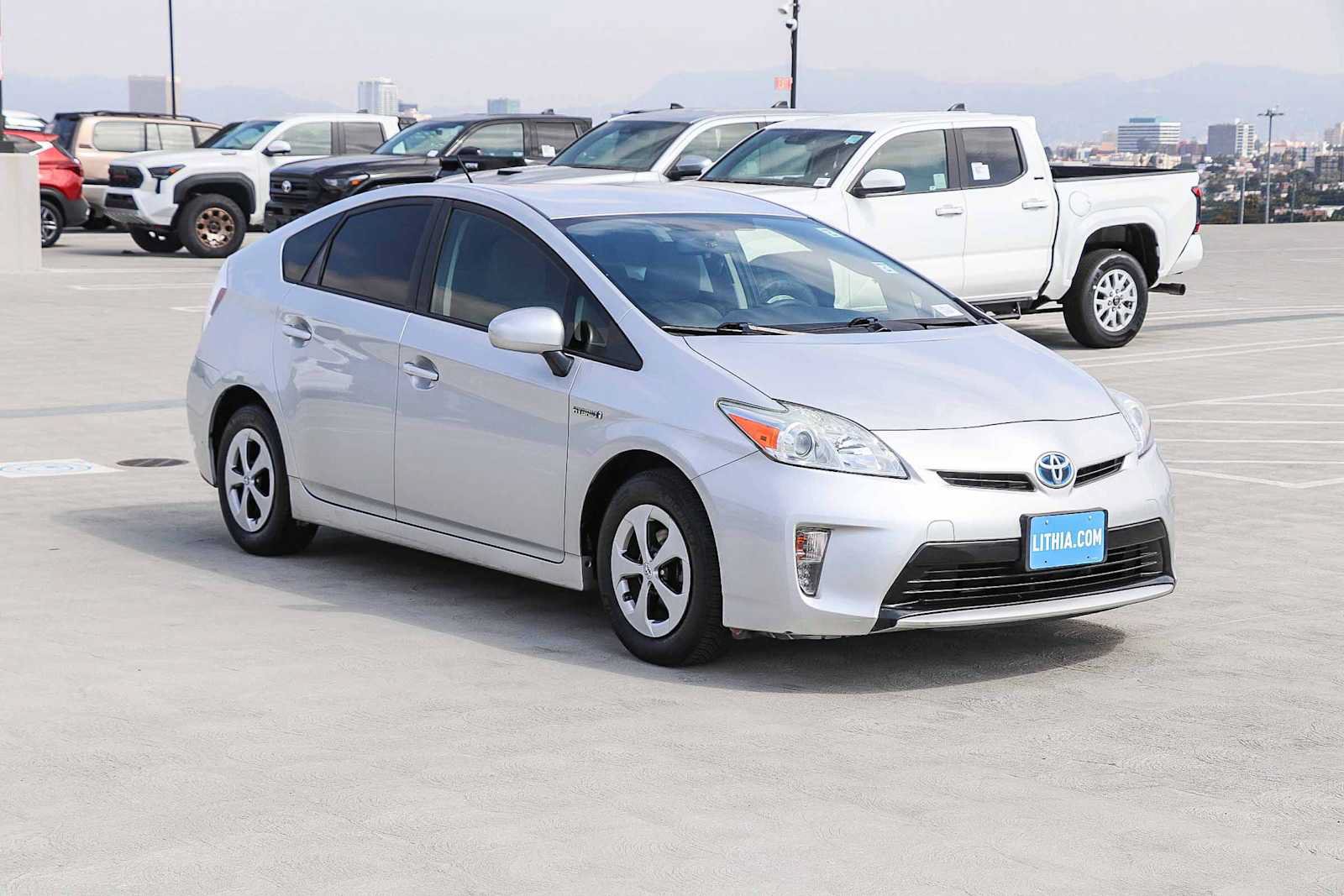 Used 2015 Toyota Prius Two FWD image 3