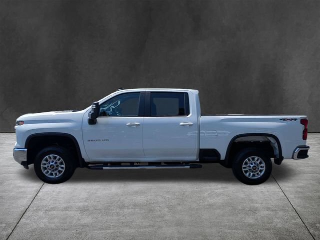 Used 2025 Chevrolet Silverado 2500 LT w/ Convenience Package AWD/4WD image 9