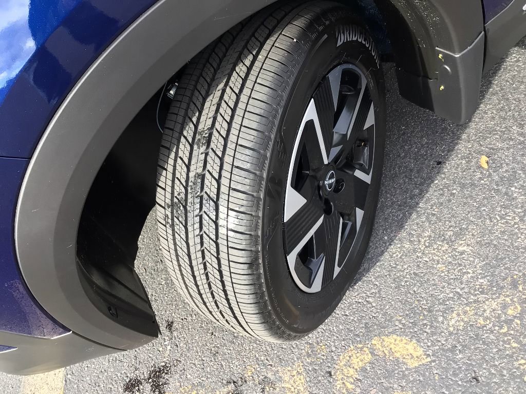 New 2026 Nissan Kicks SV w/ Cold Weather Package image 17