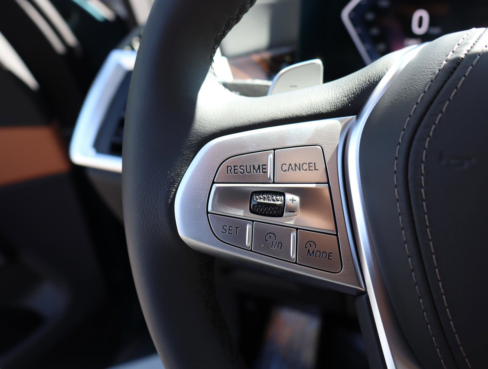 Used 2026 BMW X7 xDrive40i image 18