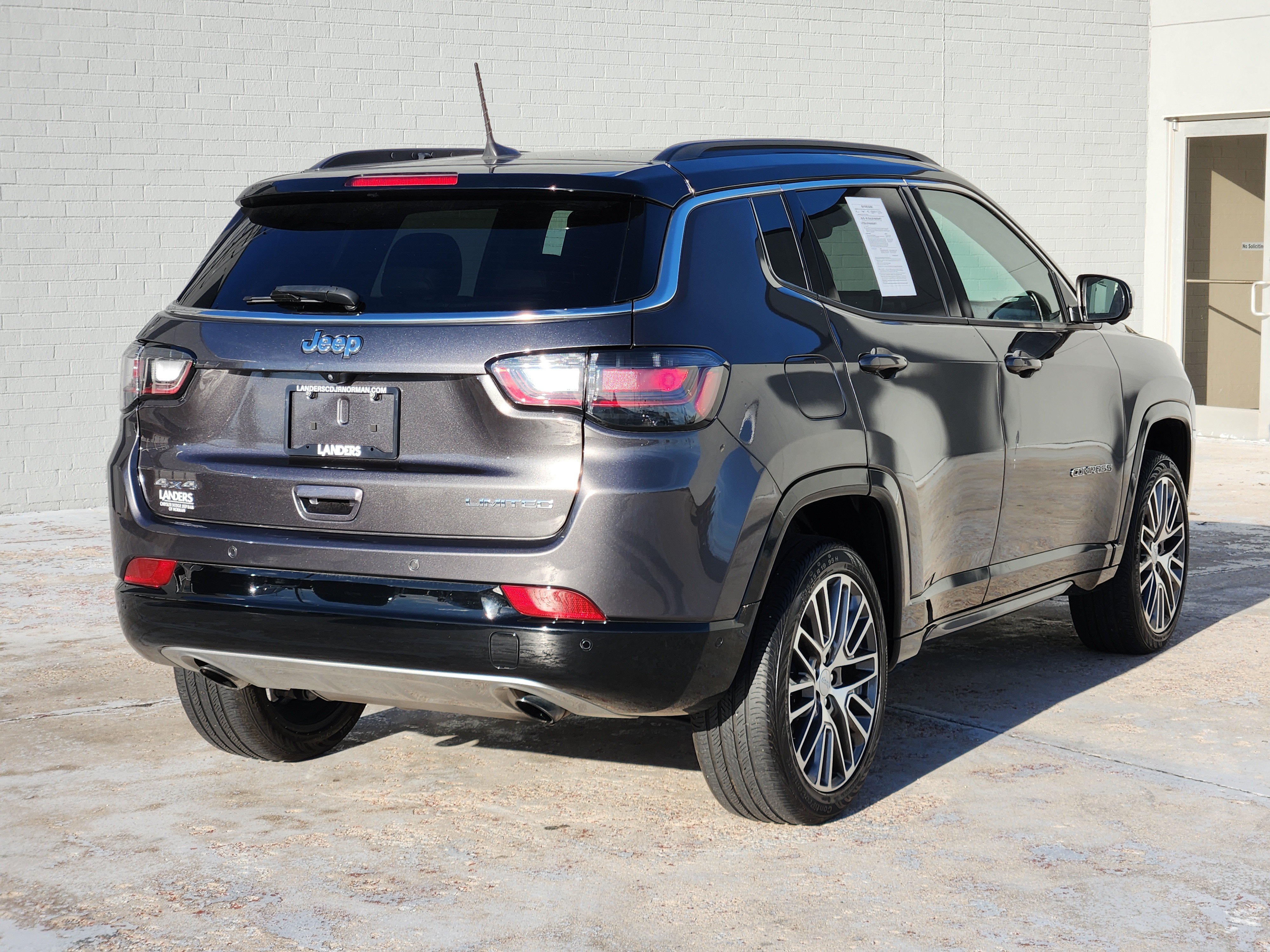 Used 2023 Jeep Compass Limited w/ Elite Group AWD/4WD image 8