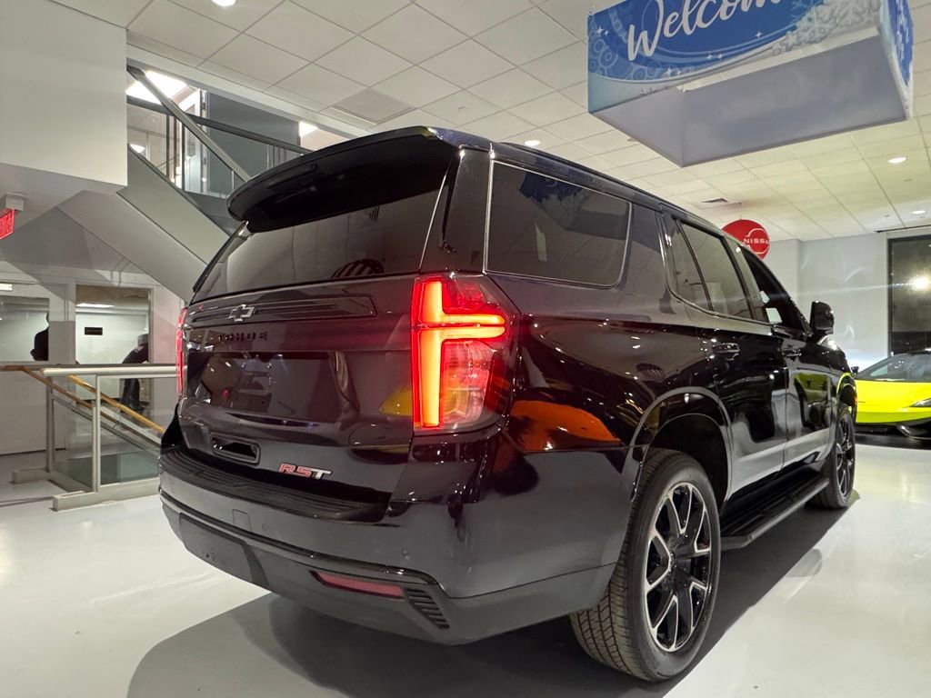 Used 2023 Chevrolet Tahoe RST AWD/4WD image 8