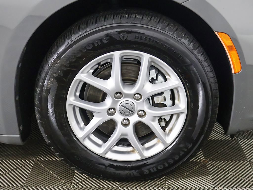 Used 2023 Chrysler Pacifica Touring-L FWD image 22