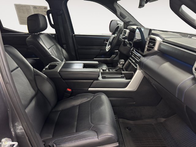 Used 2024 Toyota Tundra Platinum AWD/4WD image 4