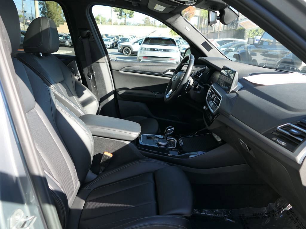 Used 2024 BMW X3 xDrive30i image 29
