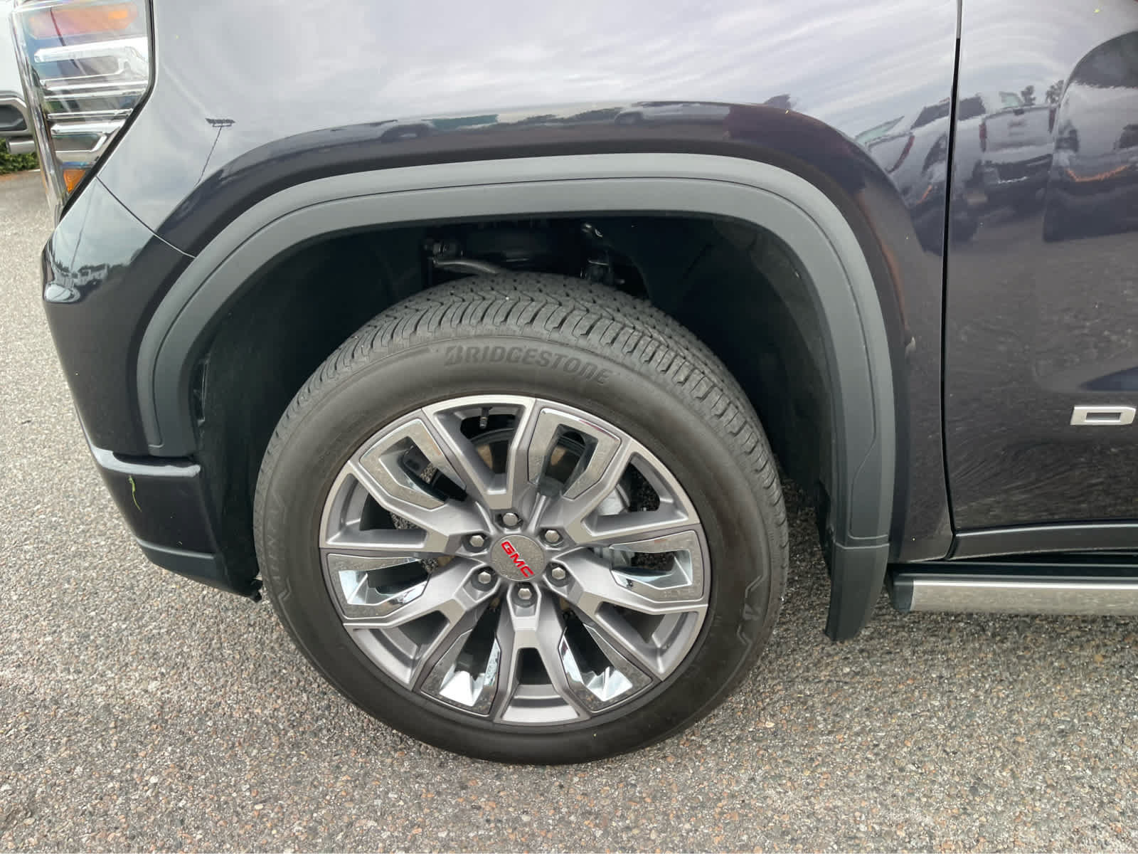 Used 2025 GMC Sierra 1500 Denali w/ Denali Reserve Package AWD/4WD image 11