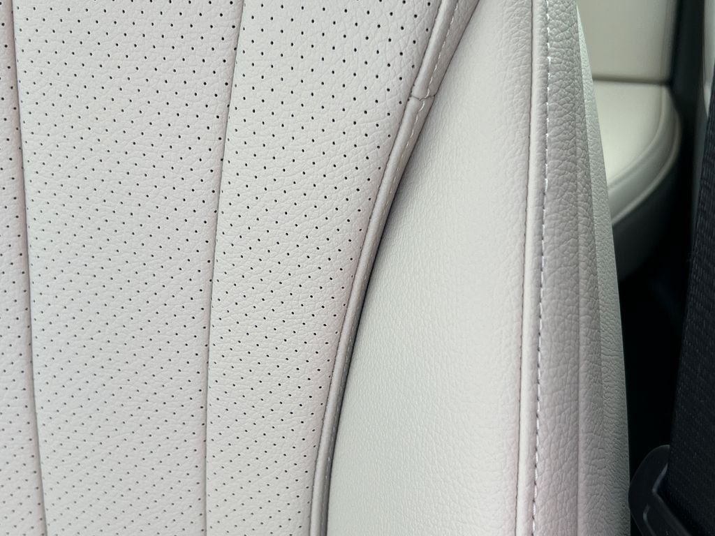 New 2026 Mercedes-Benz E 350 4MATIC Sedan image 15