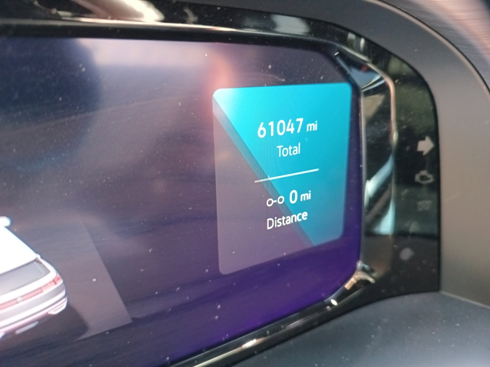 Used 2024 Volkswagen Atlas Cross Sport SE image 2