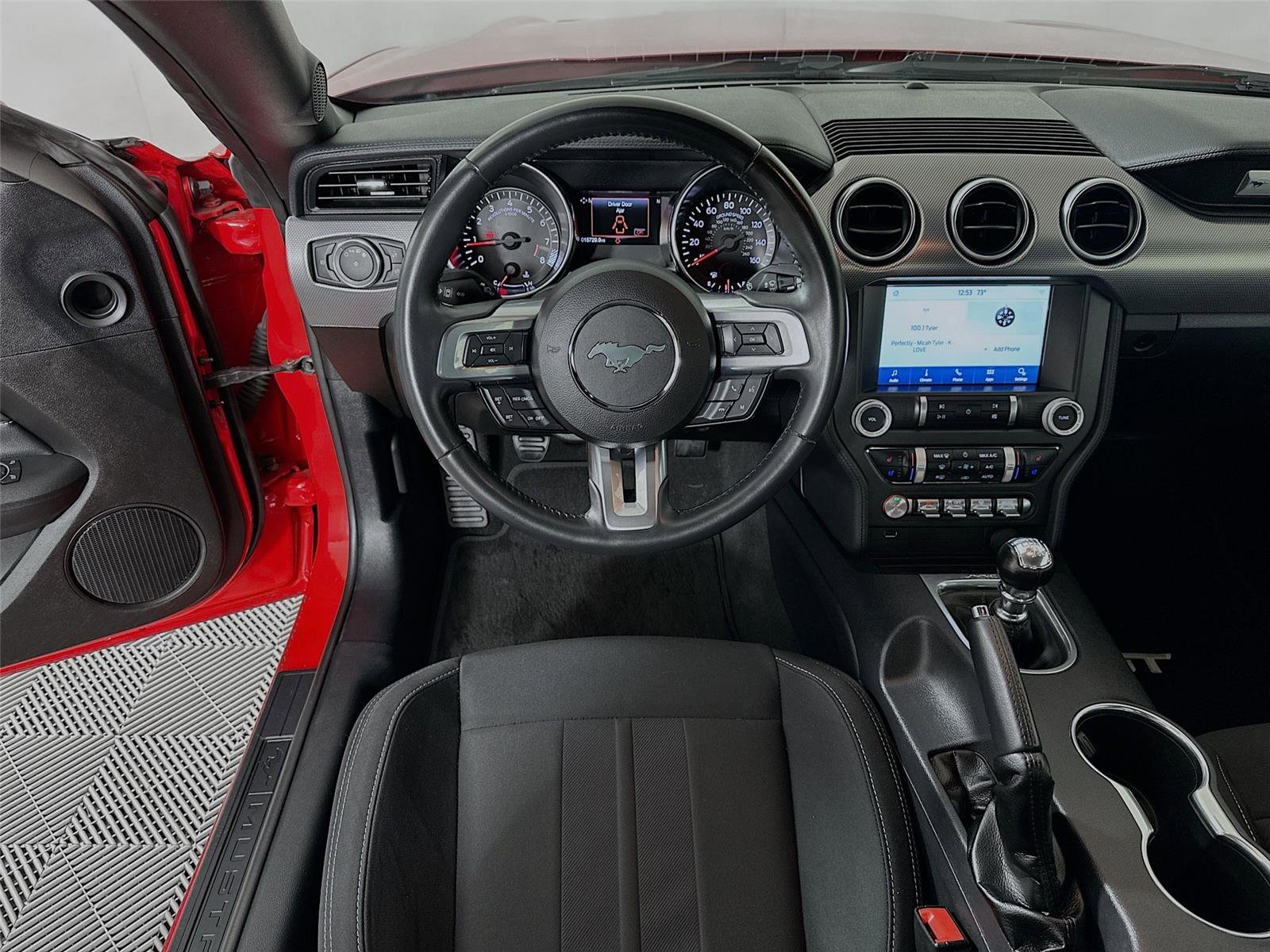 Used 2021 Ford Mustang GT RWD image 2