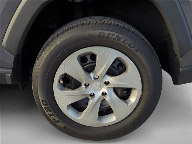 Used 2023 Toyota RAV4 LE image 6