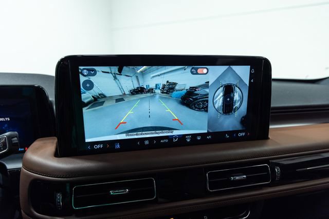 Used 2025 Lincoln Aviator Reserve w/ Equipment Group 201A image 18