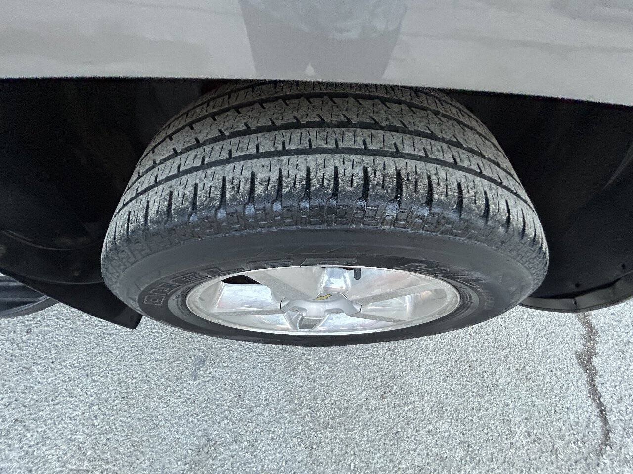 Used 2008 Chevrolet Avalanche LTZ w/ LTZ Preferred Equipment Group RWD image 39