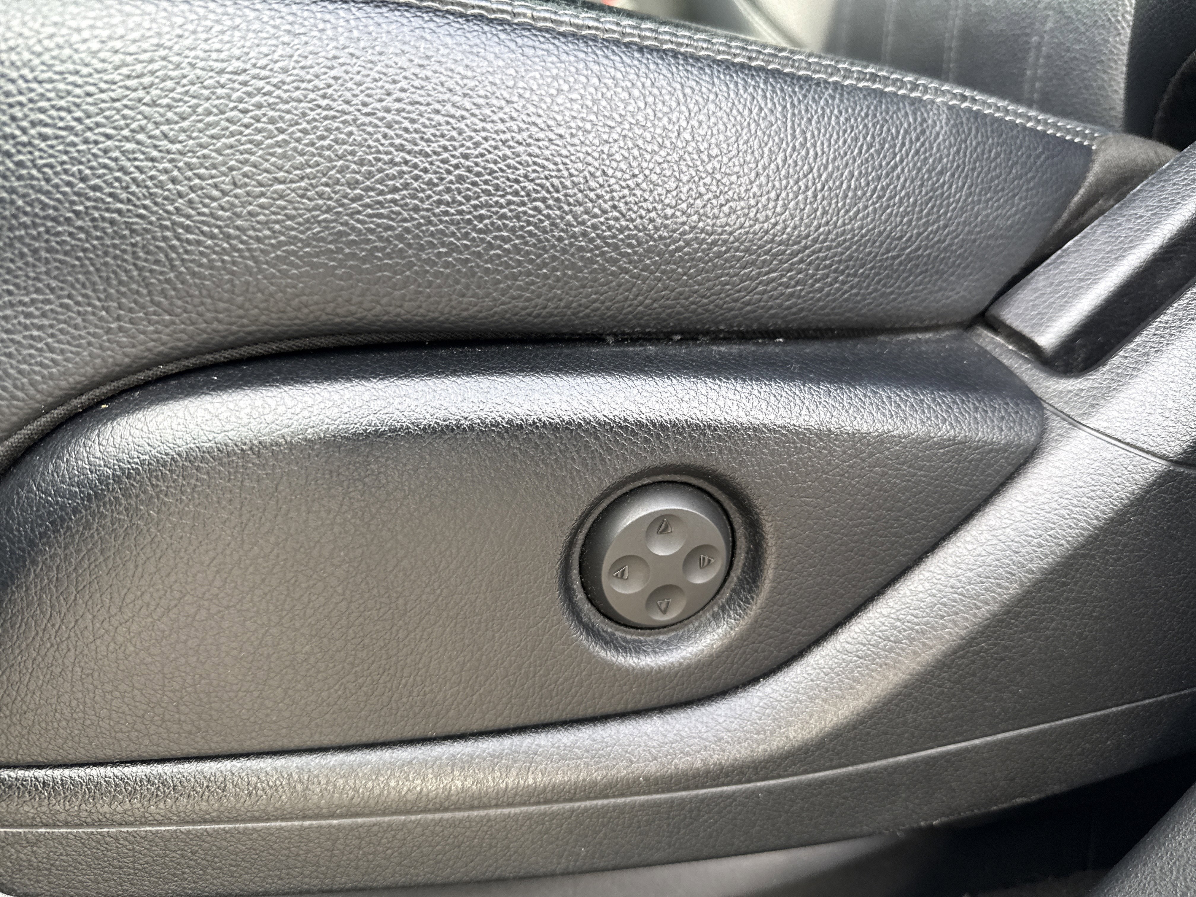 Used 2017 Mercedes-Benz GLE 350 4MATIC image 12