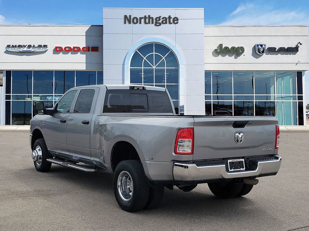 Used 2024 RAM 3500 Tradesman w/ Chrome Appearance Group image 3