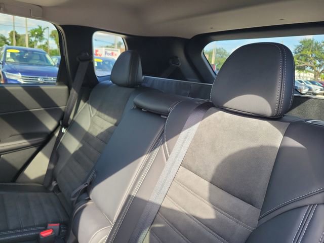 New 2025 Mitsubishi Outlander AWD image 11