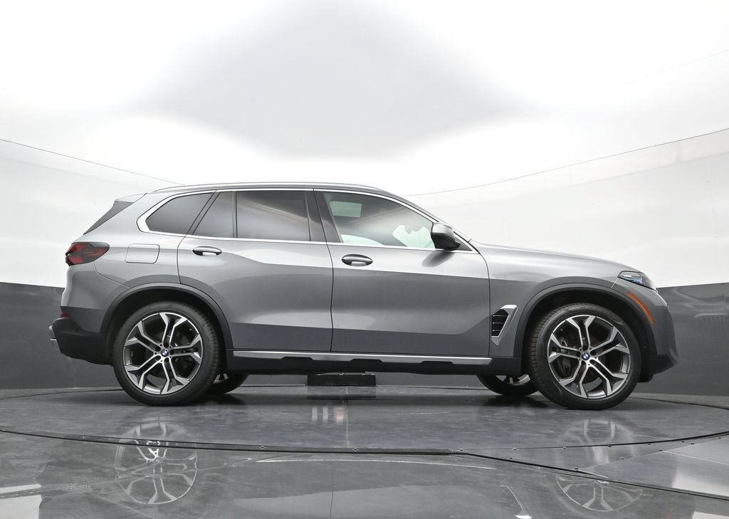 New 2026 BMW X5 xDrive40i AWD/4WD image 29