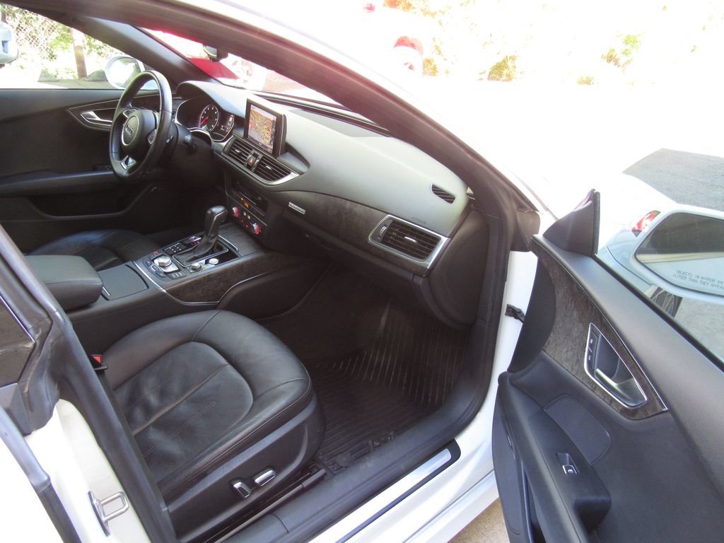 Used 2017 Audi A7 3.0T Premium Plus w/ 20" Wheel & Tire Package AWD/4WD image 18