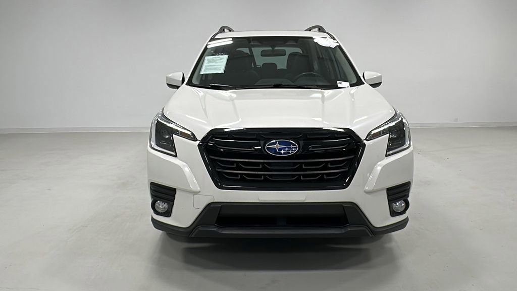 Used 2023 Subaru Forester Premium image 8