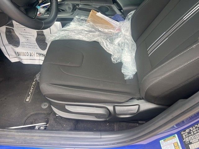Used 2025 Hyundai Elantra Sport FWD image 5