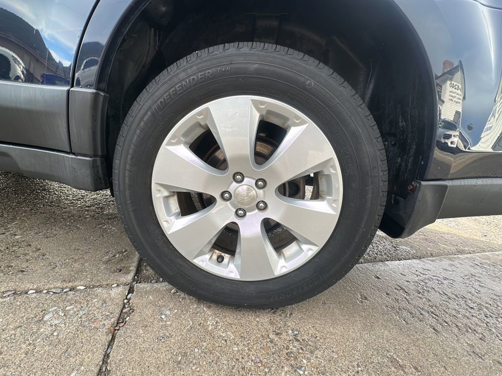 Used 2012 Subaru Outback 2.5i Premium w/ All-Weather Pkg image 26