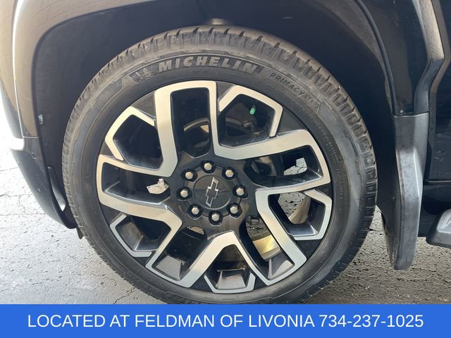 Certified 2024 Chevrolet Silverado EV RST AWD/4WD image 32