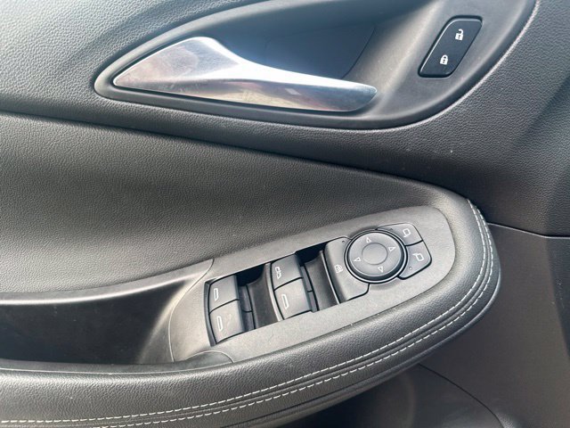 Certified 2024 Buick Encore GX Preferred w/ Comfort Package AWD/4WD image 9