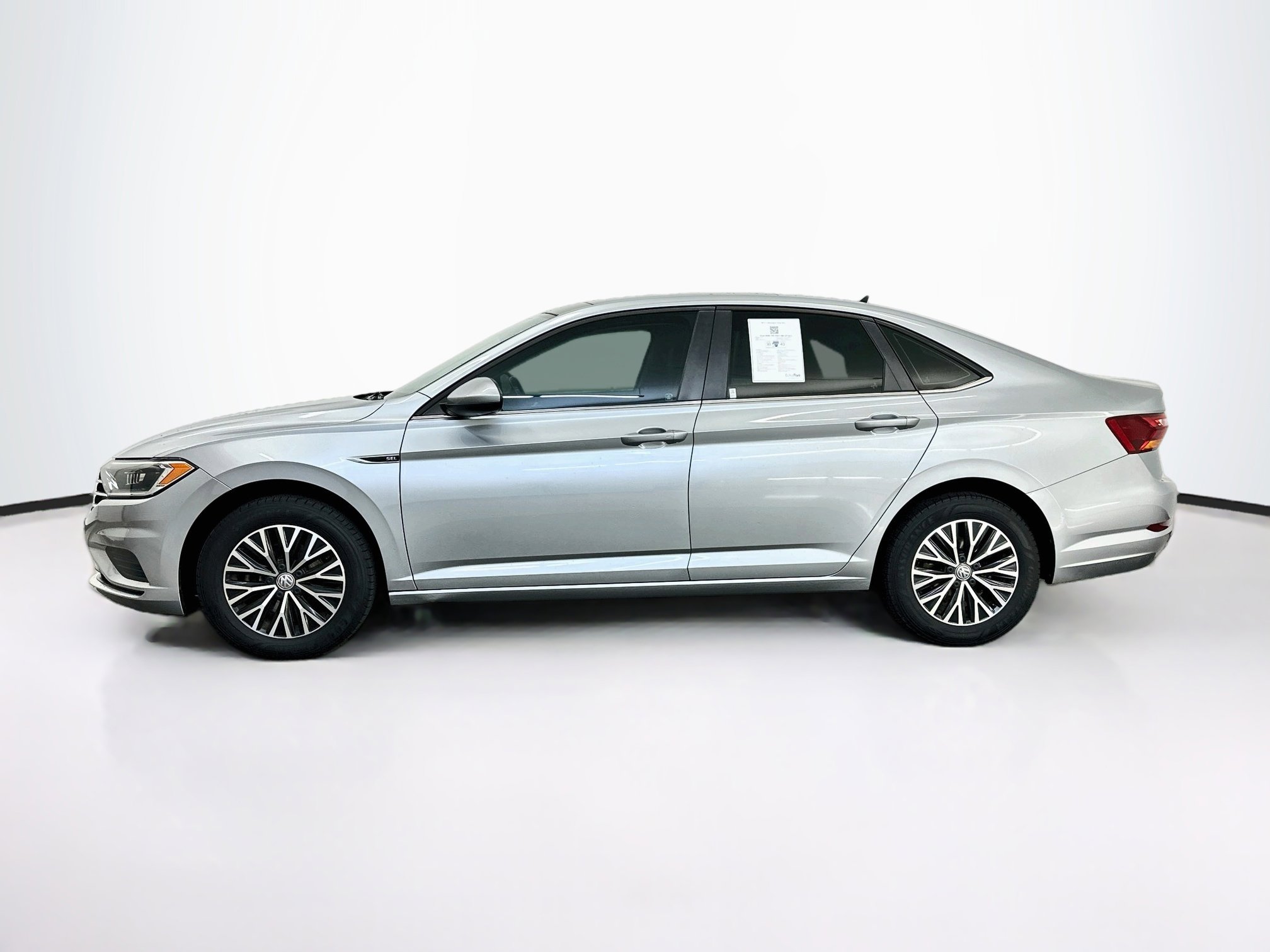 Used 2019 Volkswagen Jetta SEL FWD image 4