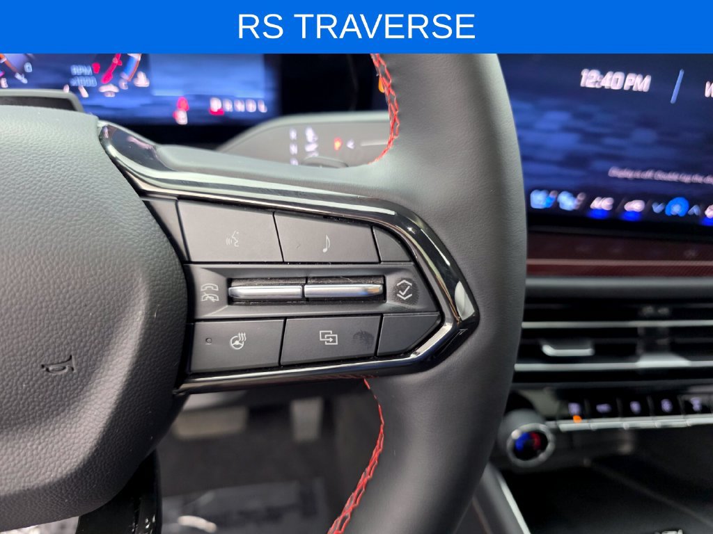 Used 2024 Chevrolet Traverse RS FWD image 22