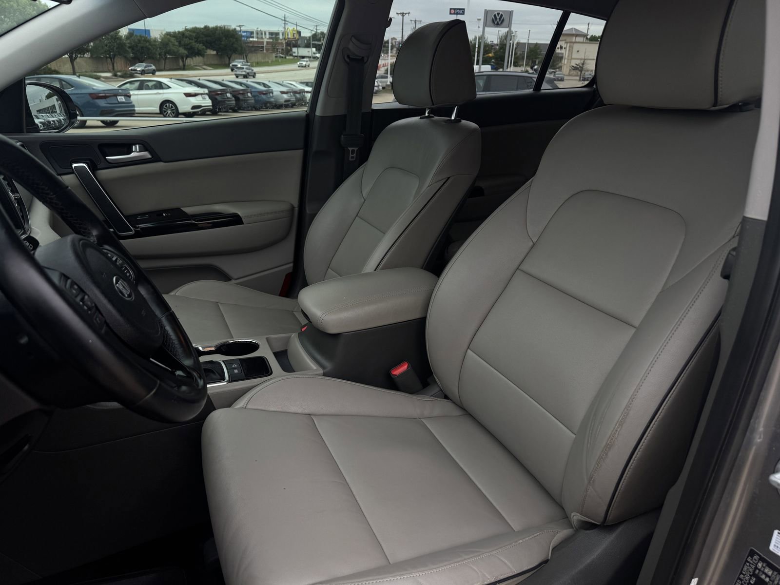 Used 2019 Kia Sportage EX FWD image 25