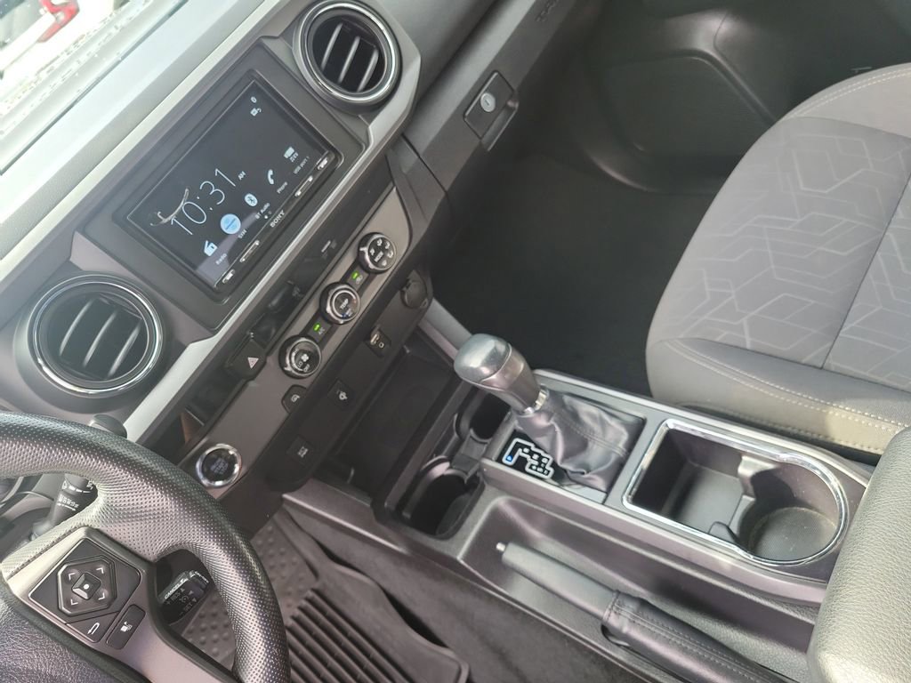 Used 2016 Toyota Tacoma TRD Sport w/ Towing Package image 32