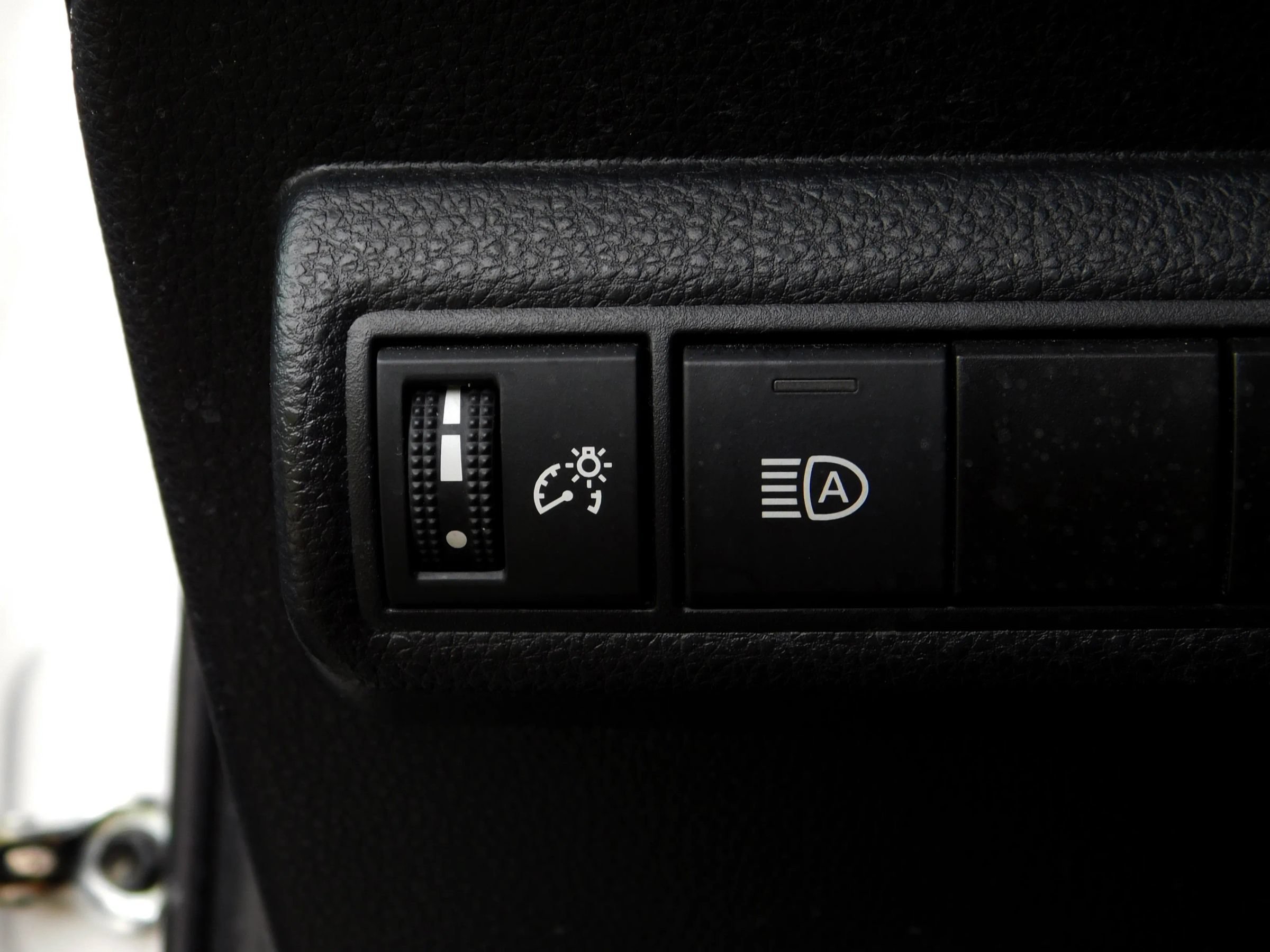 Used 2022 Toyota Corolla LE FWD image 20